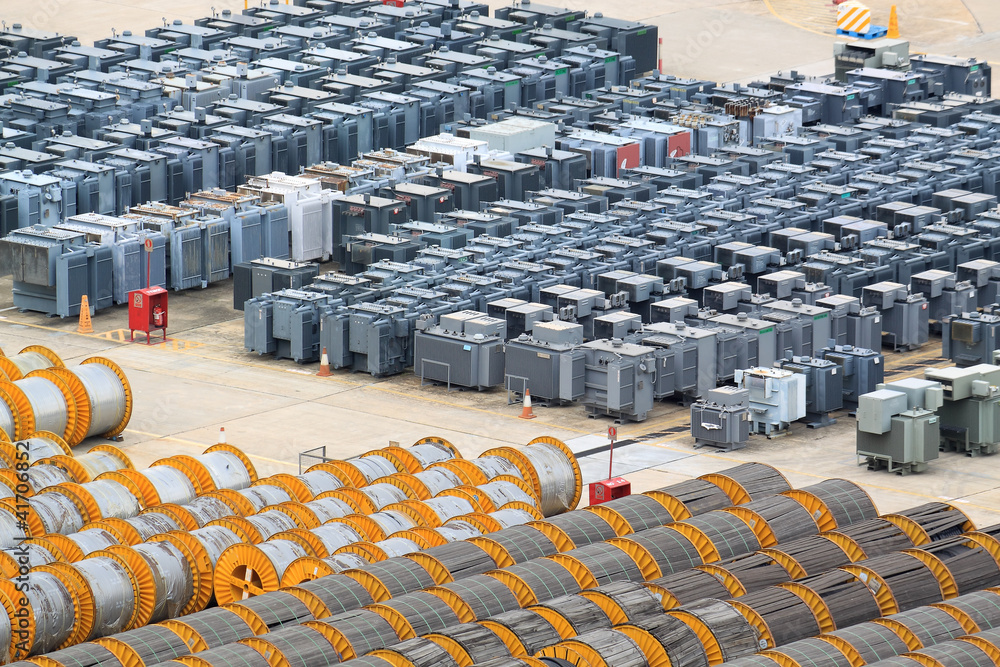 Moderne Transformatorenstationen nach EU-Standards 